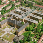 <p>1998 Krankenhaus Bergmanstrost, Halle/ Saale. Gesamtübersicht. Altbau 1890 wird Eingang.<br /><br />Schmiedeknecht Krampe Reiter Architekten BDA mit Willi Krampe Architekt BDA</p>